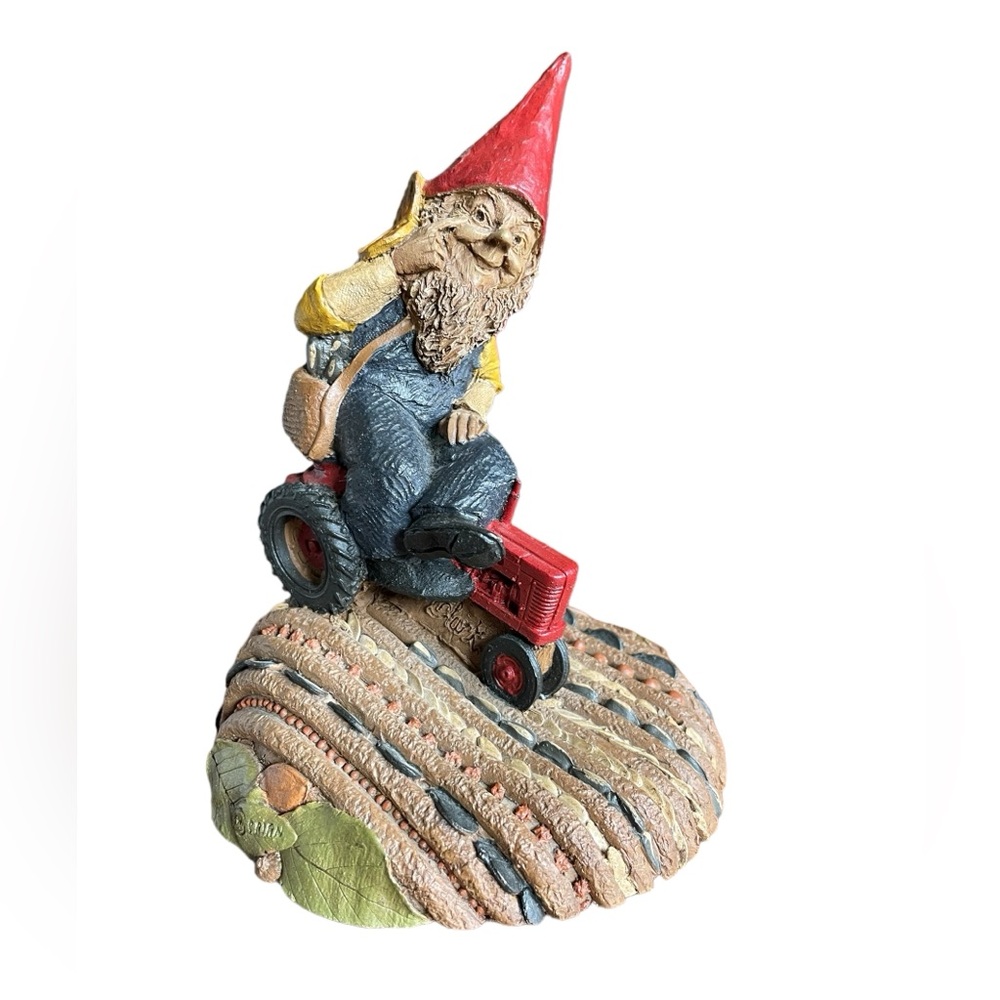 Tom Clark Gnome Macdonald